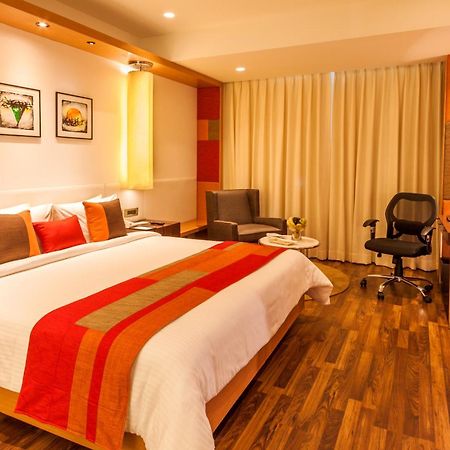 Deventure Sarovar Portico Kapashera, New Delhi Delhi (National Capital Territory of India) Exterior foto