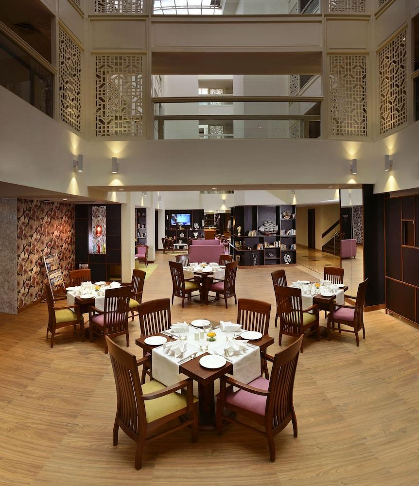 Deventure Sarovar Portico Kapashera, New Delhi Delhi (National Capital Territory of India) Exterior foto