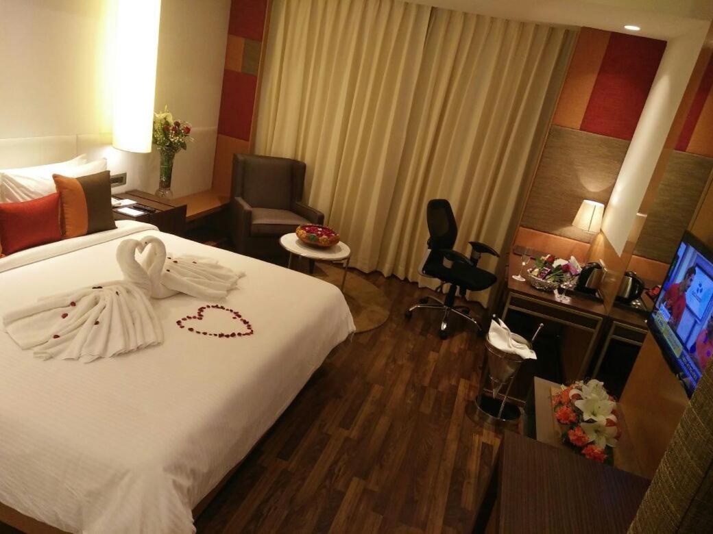 Deventure Sarovar Portico Kapashera, New Delhi Delhi (National Capital Territory of India) Exterior foto