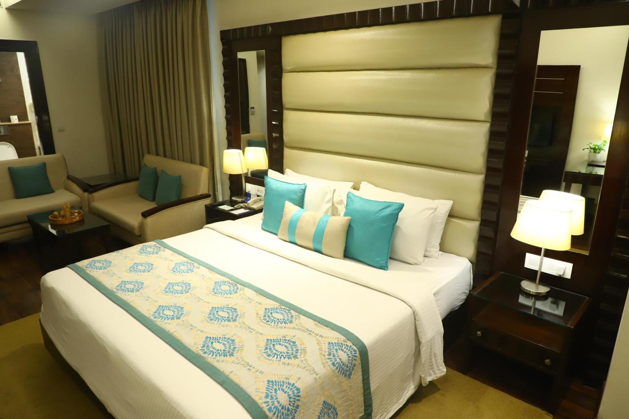 Deventure Sarovar Portico Kapashera, New Delhi Delhi (National Capital Territory of India) Exterior foto