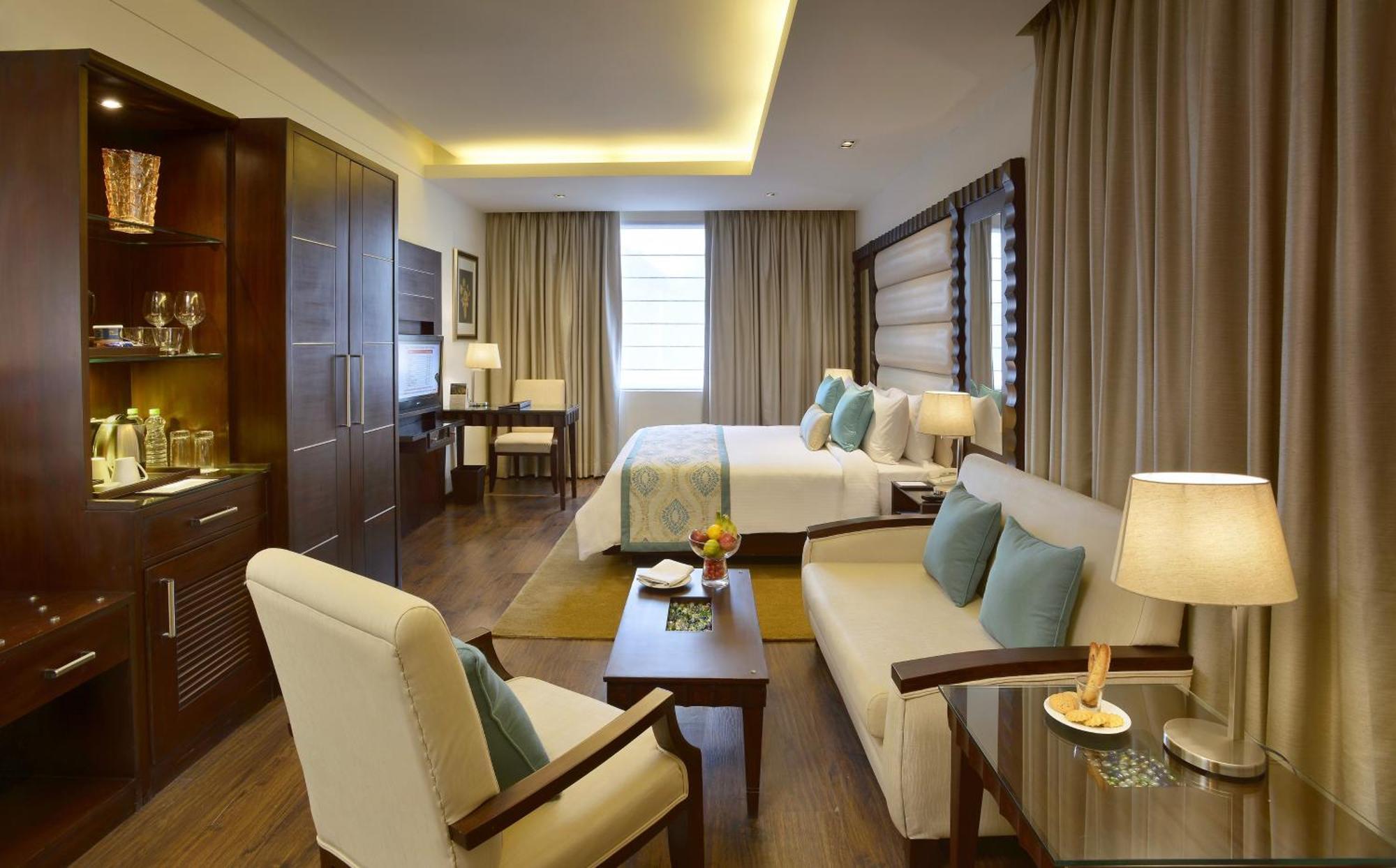 Deventure Sarovar Portico Kapashera, New Delhi Delhi (National Capital Territory of India) Exterior foto
