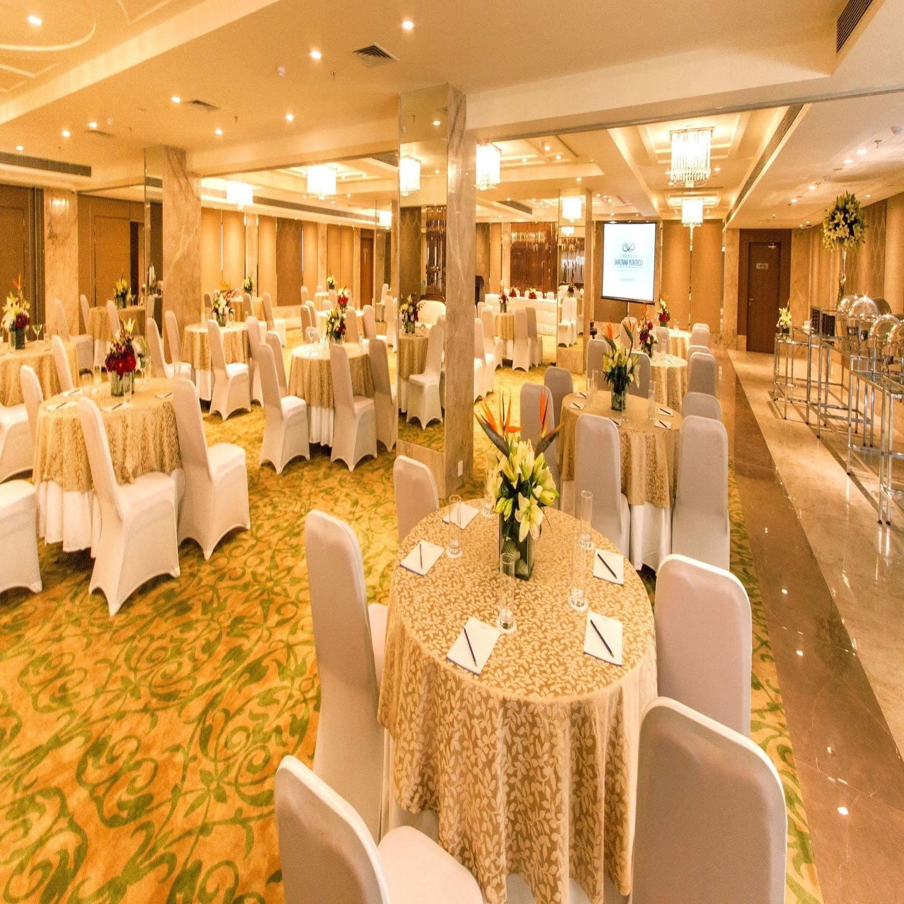 Deventure Sarovar Portico Kapashera, New Delhi Delhi (National Capital Territory of India) Exterior foto